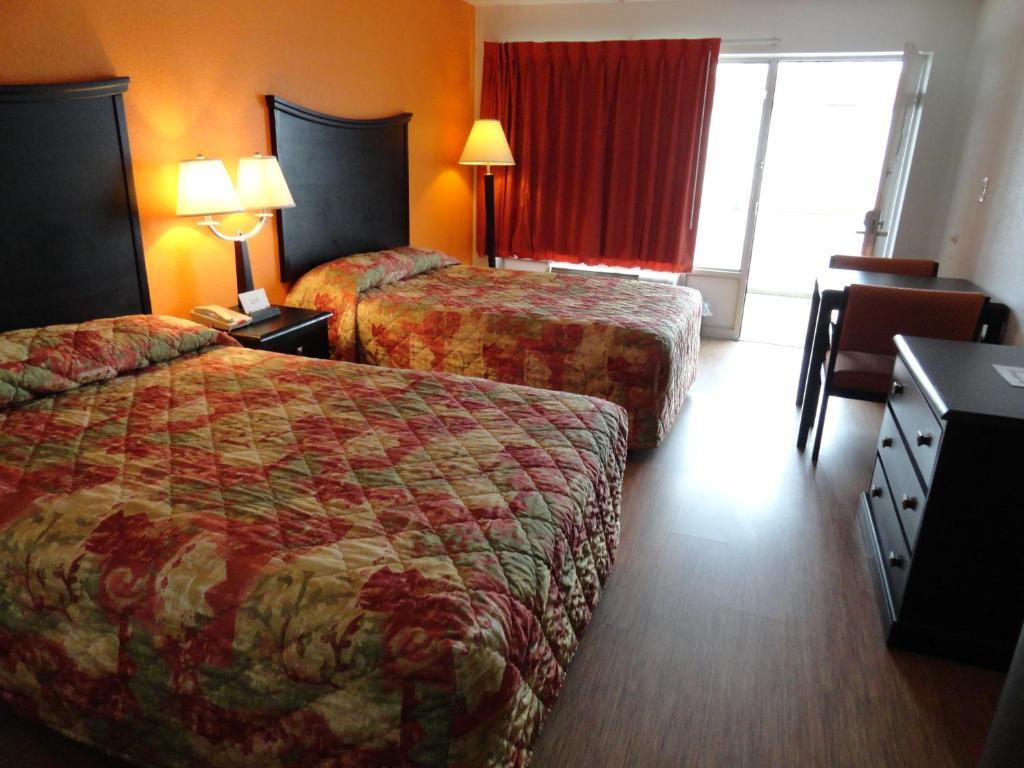 Econo Lodge Metropolis Bilik gambar